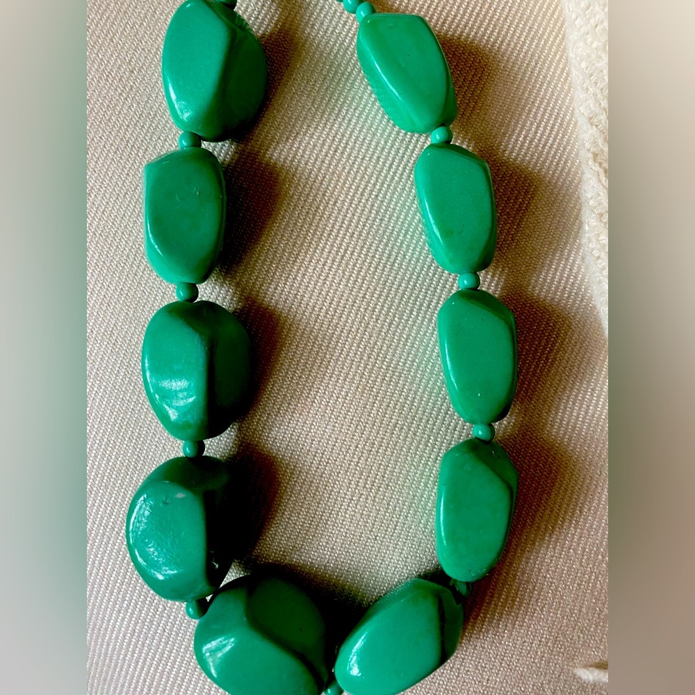 Green necklace. Plastic stones. Fun large piece!